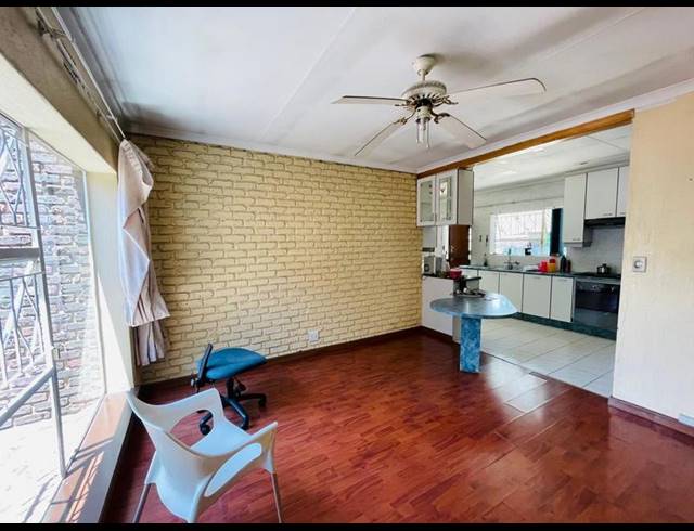 3 BEDROOM HOUSE FOR SALE IN SUNWARD PARK